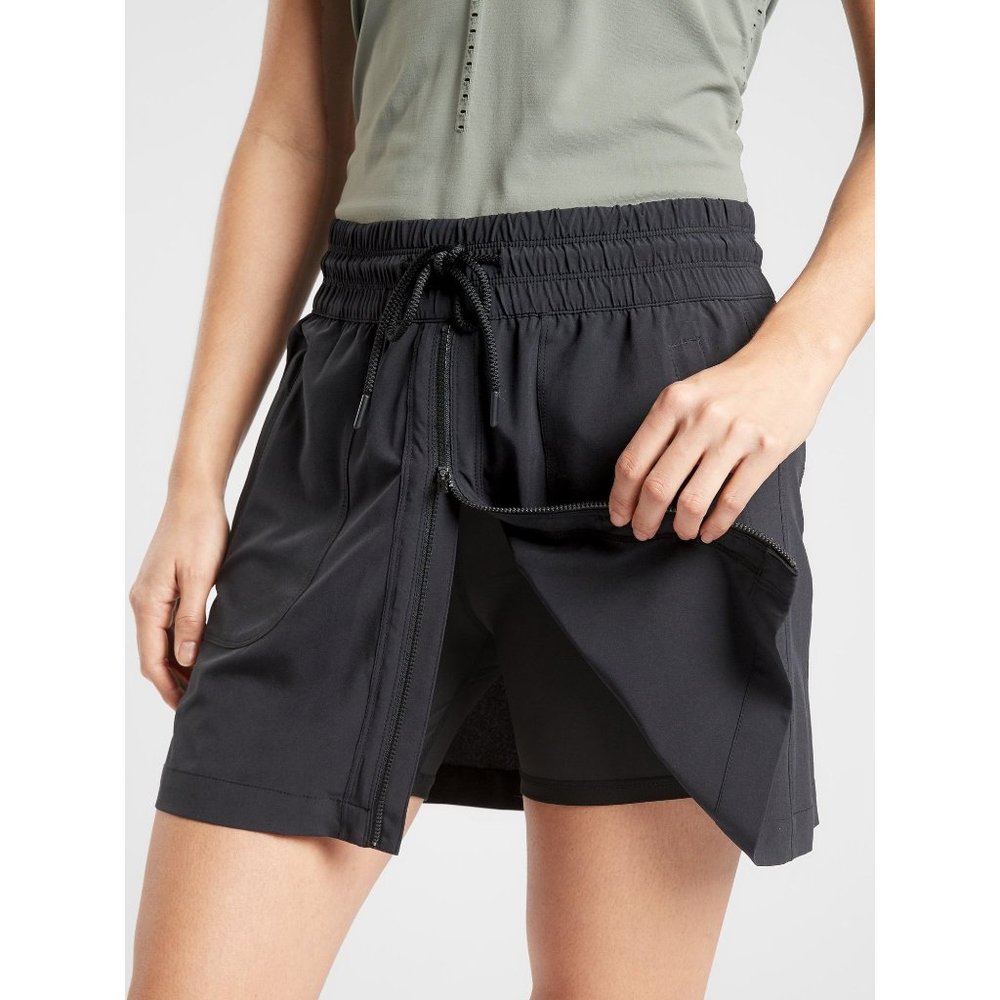 ATHLETA Expedition Skort Black Sz 8 Zip Front